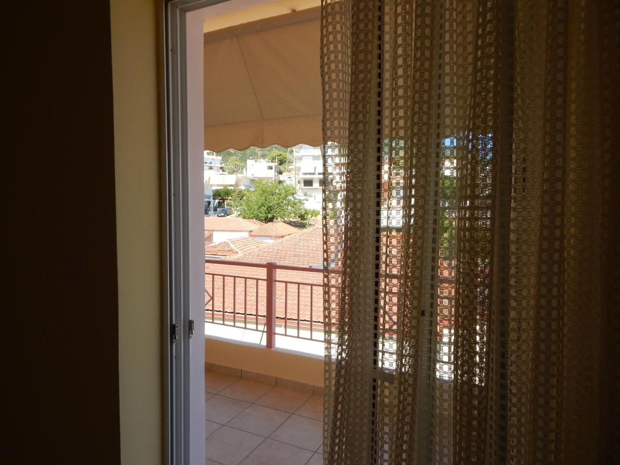 Angela'S Apartment With Beautiful Balcony View Agios Konstantinos  Buitenkant foto